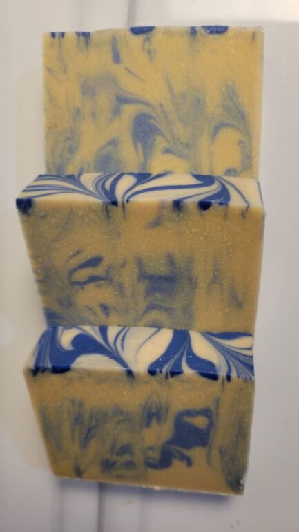Rugged Timber Artisan Soap – Woodsy &   Lavender Musk | Soapyfluffs - Image 2